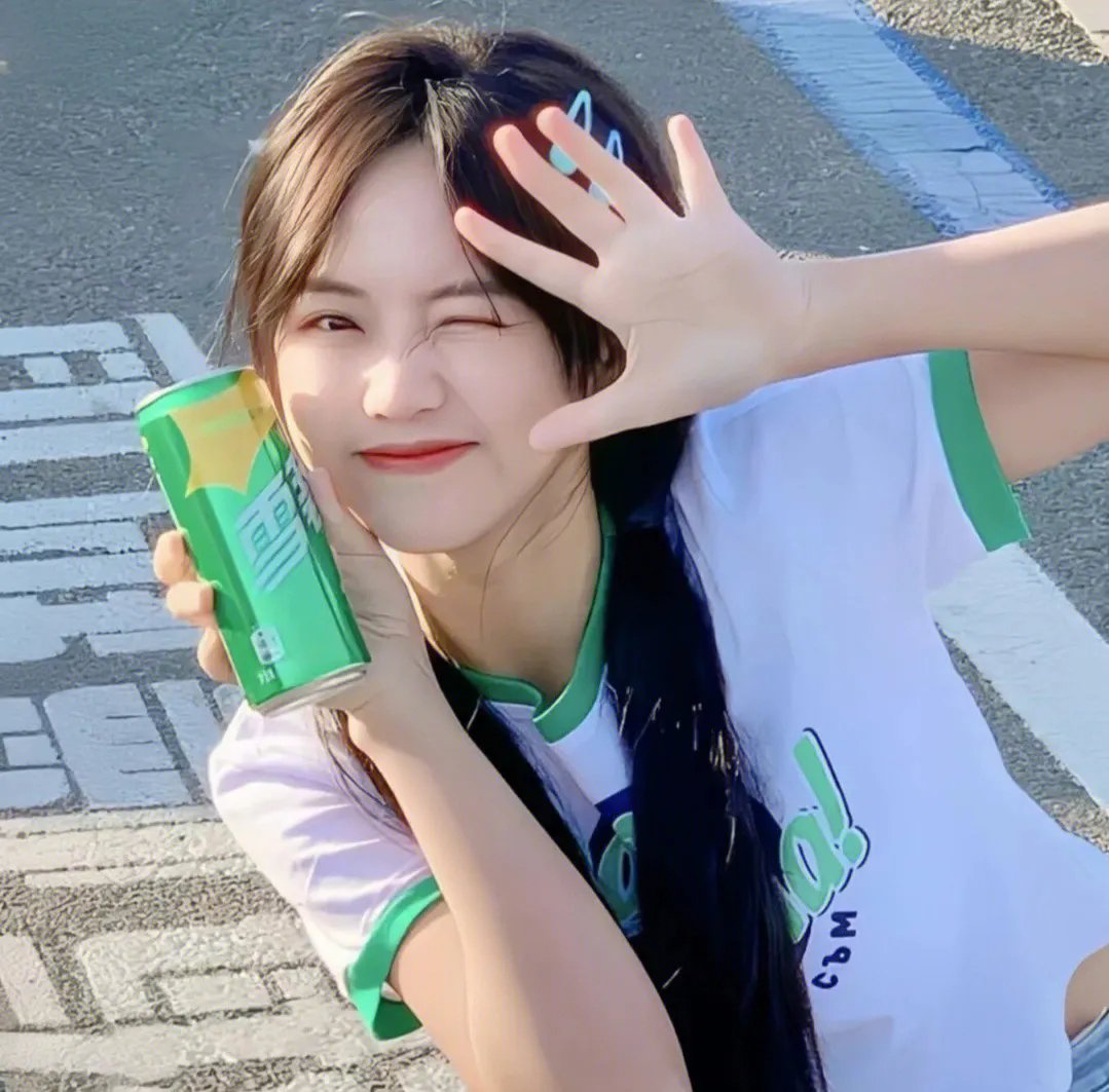 梨花落尽又逢君