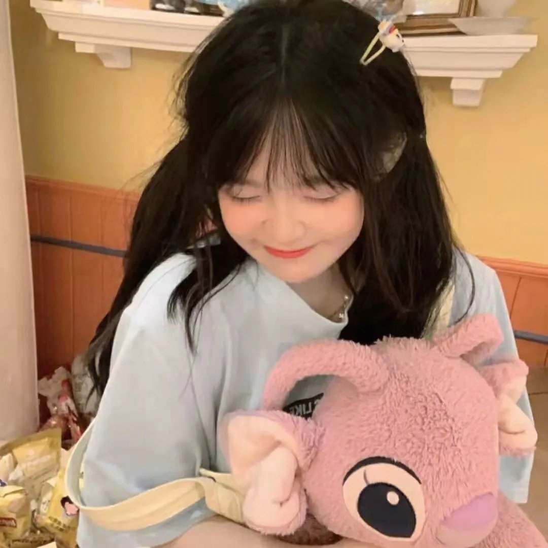 让你当保安你和女业主谈恋爱